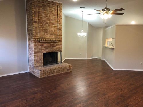 2406 Nettle Ln, Euless TX  76039-8014 exterior