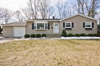 14 Teabury Ln, Oakhurst, NJ 07755-1250
