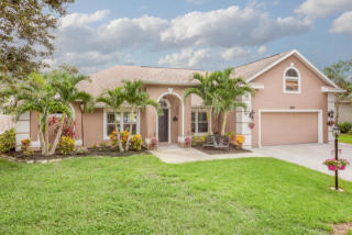 5864 Newbury Cir, Melbourne, FL 32940-1885