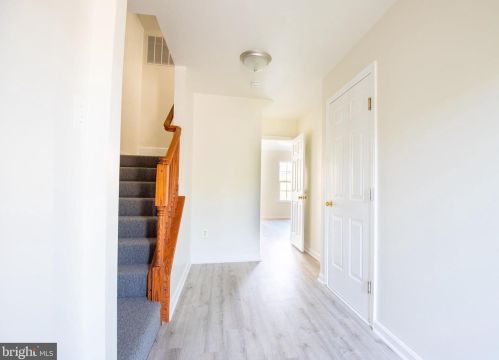251 Country Ridge Dr, Red Lion, PA 17356-8866