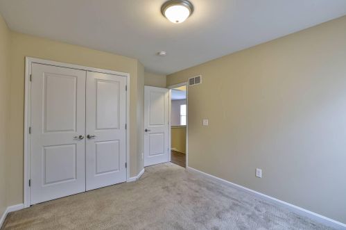 1282 Fieldhurst Ct, Florence KY  41042-8416 exterior