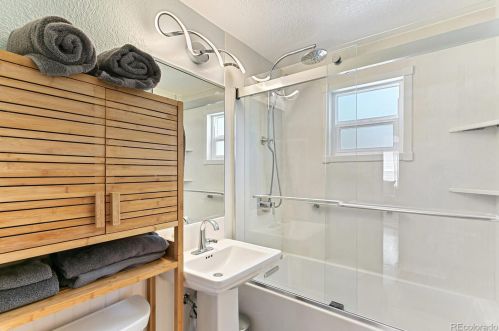 2746 Irving St, Denver CO 80211-3109 exterior