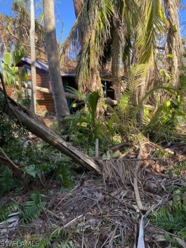 3548 Tangerine Dr, Saint James City FL  33956-2536 exterior