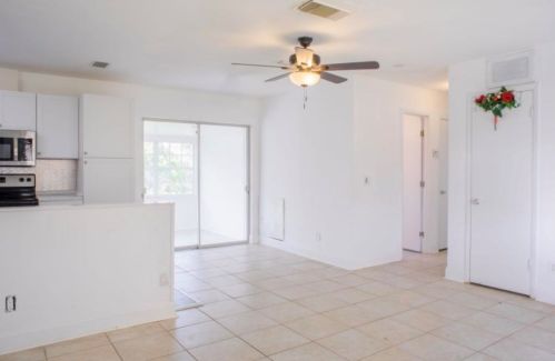 181 Lucero Dr, Fort Pierce, FL 34983-2066