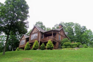 79 Holbrook Branch Ln, Franklin, NC 28734-9198