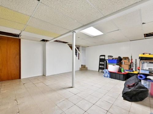 320 Monmouth Ave, N Milford NJ  07646-2025 exterior