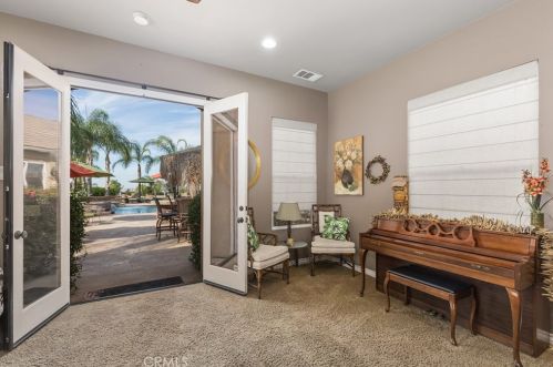 888 Highridge St, Riverside CA  92506-7564 exterior