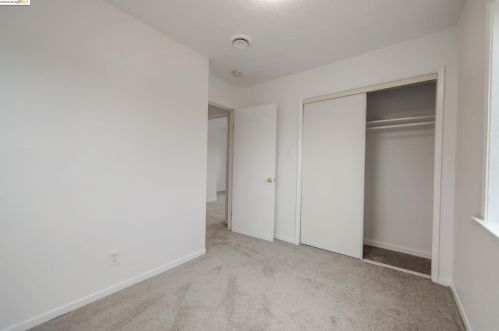 1136 92 Ave, Oakland CA 94603-1358 exterior