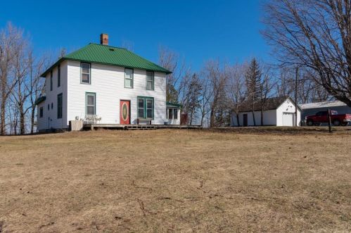 414 10th Ave, Byron MN  55920-1322 exterior