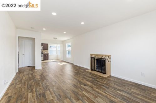 14950 Lark St, San Leandro CA  94578-1846 exterior