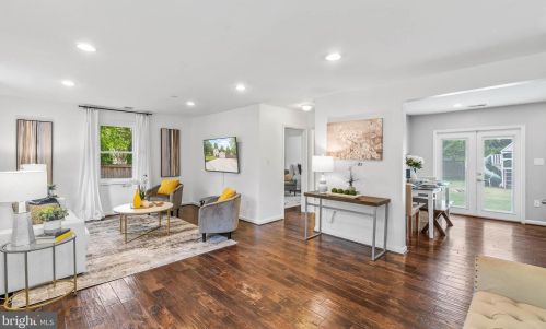 3026 Fairmont St, Falls Church VA  22042-1309 exterior