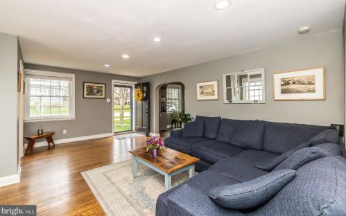 2516 Belmont Ave, Ardmore, PA 19003-2617