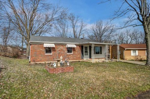 19 Plymouth Ln, Covington KY 41018-2757 exterior