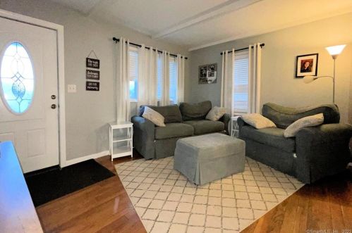 150 Morningside Dr, Bristol, CT 06010-4546