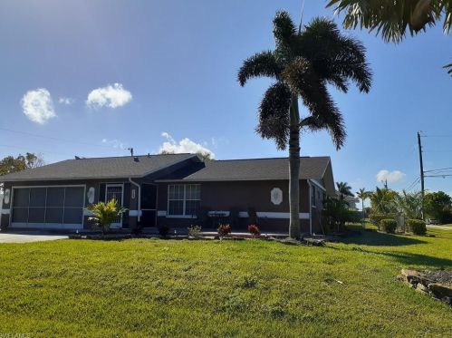 2204 25th Ter, Cape Coral, FL 33909-4524