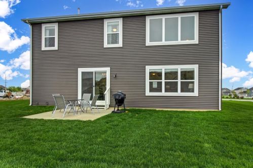 8212 92nd Ave, Dyer IN  46373 exterior