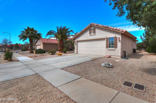 2402 Valencia Dr, Casa Grande, AZ 85194-9681