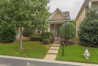 190 Island Bluff Dr, Memphis, TN 38103-9037