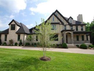 370 The Lady Of The Lake Ln, Franklin, TN 37067-6493