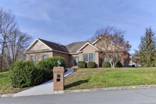 6101 Mont Richer Ave, Knoxville, TN 37918-9317