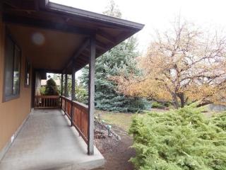 63511 Vogt Rd, Bend OR  97701-8209 exterior