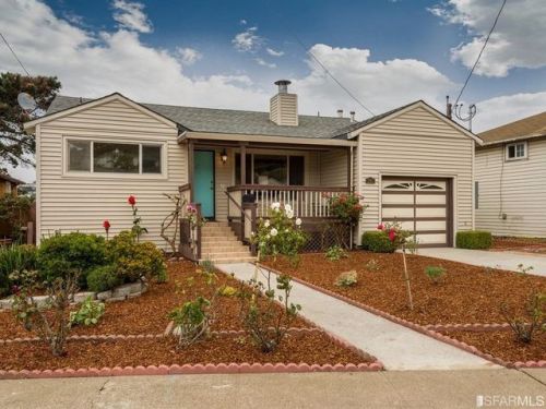 211 Milagra Dr, Pacifica, CA 94044-2330