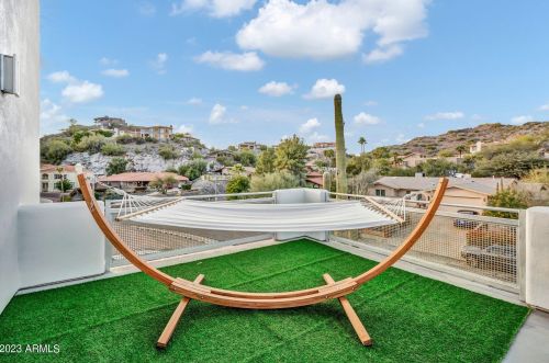 7627 22nd St, Phoenix AZ  85020-4706 exterior