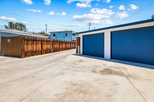 454 Shaffer St, Orange CA 92866-1116 exterior