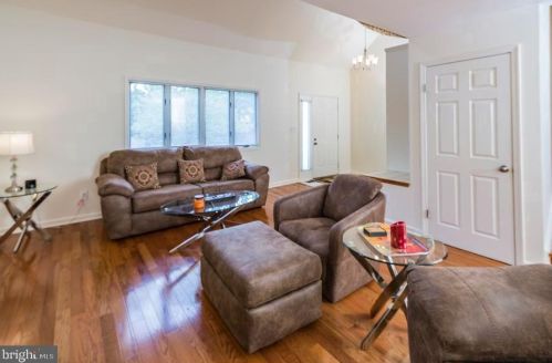 7 Exeter Ct, Princeton NJ  08540-7000 exterior