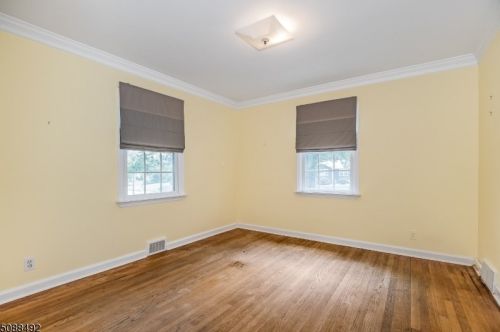 25 Knollwood Rd, Whippany NJ  07981-1820 exterior