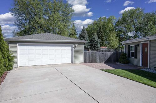 446 19th Ave, Oshkosh WI  54902-6866 exterior