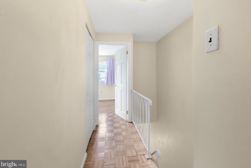 6736 Emlen St, Philadelphia PA  19119-2601 exterior