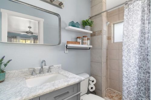 2584 White Ave, Chico CA  95973-0621 exterior