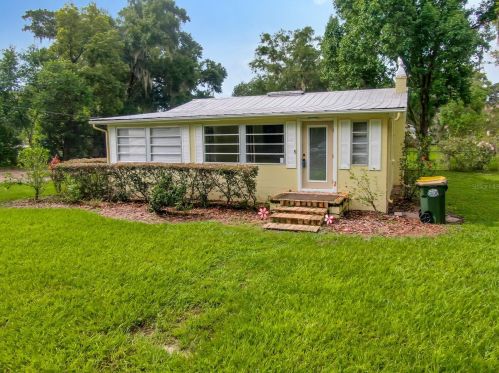 396 Collins St, Umatilla FL  32784-8387 exterior