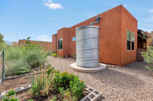 10559 Marchetti Loop, Tucson, AZ 85747-6083