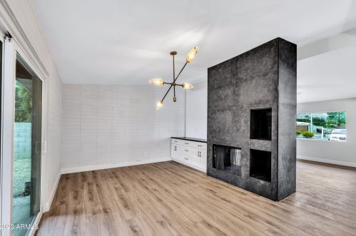 7142 12 St, Phoenix AZ 85022-3801 exterior