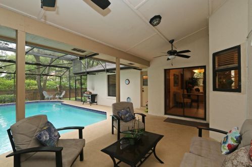 5722 Bay Side Dr, Orlando FL  32819-4034 exterior