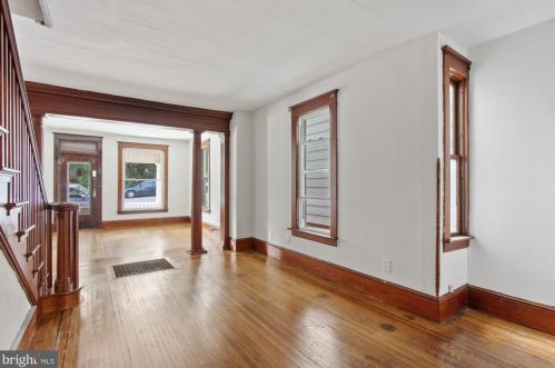 325 1st Ave, Red Lion PA  17356-1517 exterior