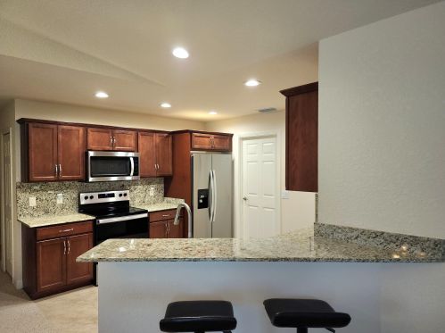8 Alta Loma, Fort Pierce, FL 34952-2833