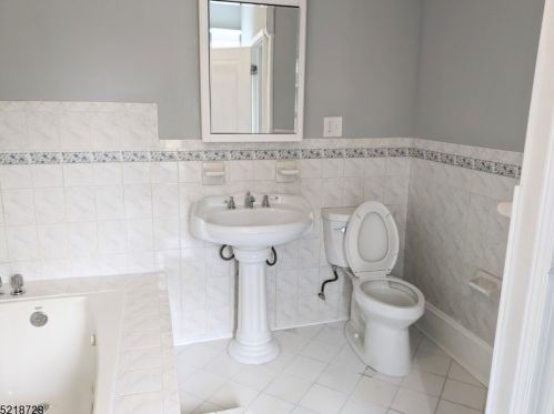 33 Wilcox Ave, East Orange NJ  07018-3320 exterior