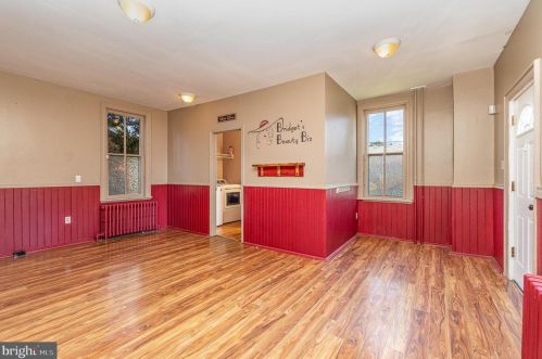 296 2nd St, Highspire PA  17034-1555 exterior