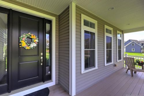 37 Mill Rd, North Branford CT  06471-1019 exterior