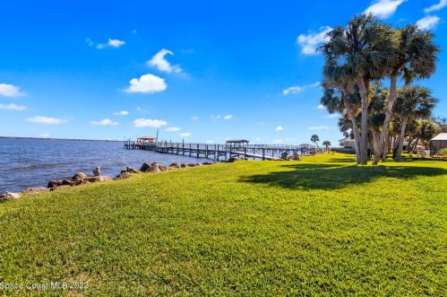 3618 Indian Riv Dr, Cocoa FL 32926-8705 exterior