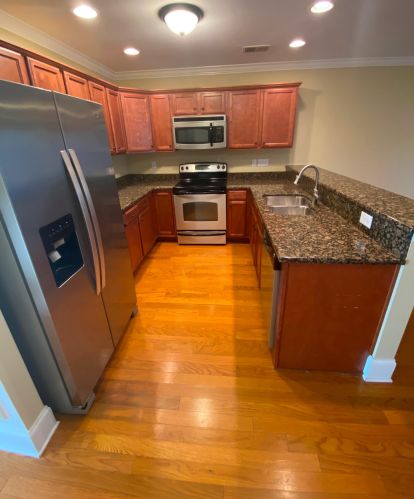2924 Emma Ln, Mount Pleasant SC  29466-7503 exterior