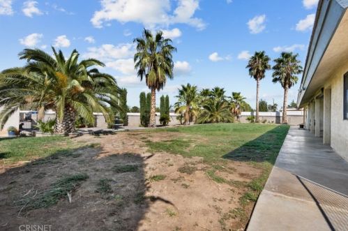 2219 Avenue, Lancaster, CA 93536-7900