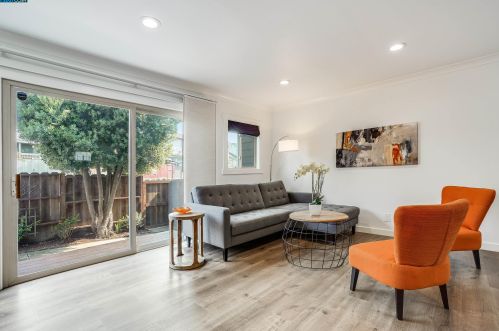 2442 Wright Ct, South San Francisco, CA 94080-5257