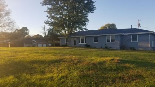 212 Murfreesboro Rd, Woodbury, TN 37190-1021