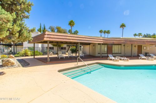 8450 Old Spanish Trl, Tucson AZ 85710-4302 exterior