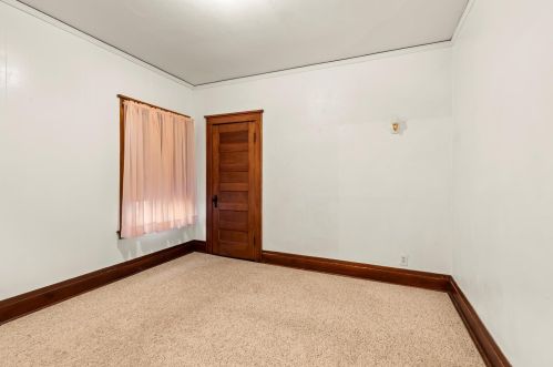 3013 Bartlett Ave, Milwaukee WI 53211-3215 exterior