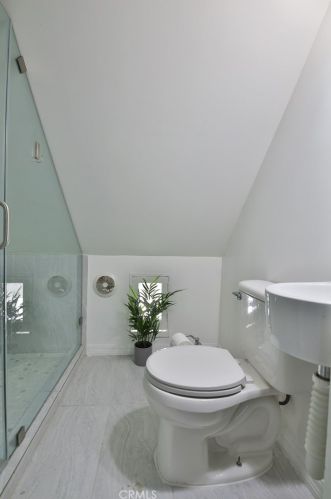 220 Mountain View Ave, Glendora CA  91741-3301 exterior